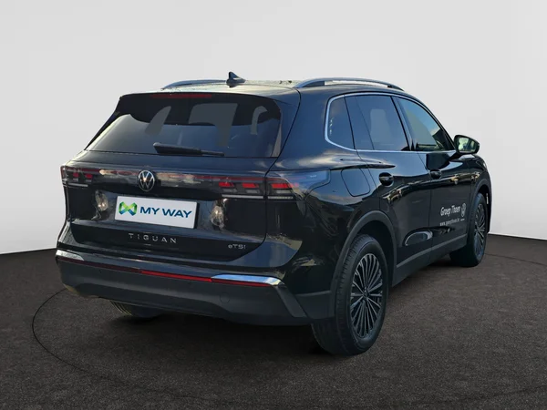 VOLKSWAGEN Tiguan (2025) — foto 15 van 19