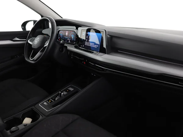 VOLKSWAGEN Golf (2024) — foto 3 van 28