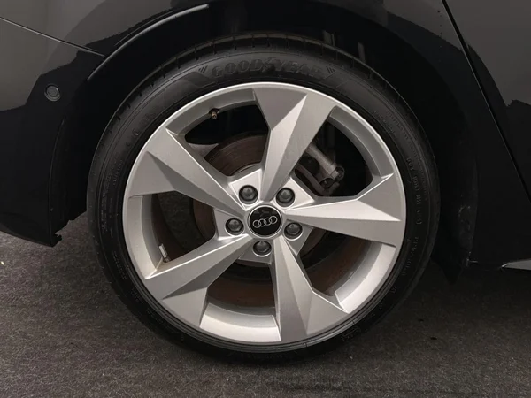 AUDI A3 Sportback (2025) — foto 12 van 18
