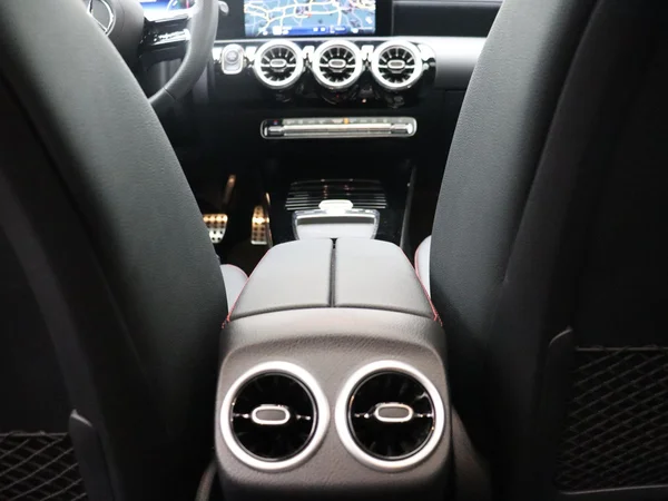 Mercedes-Benz A-Klasse (2025) — foto 14 van 28