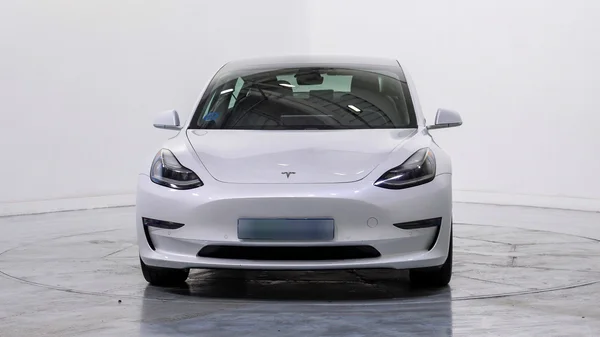Tesla Model 3 (2020) — foto 44 van 45