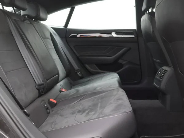 Volkswagen Arteon (2022) — foto 26 van 30