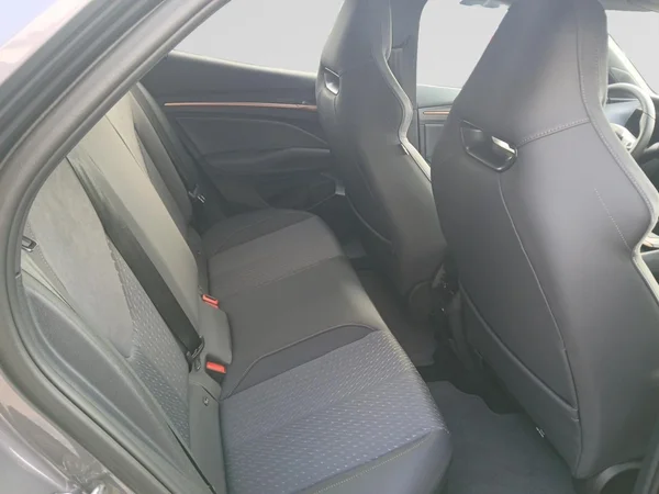 CUPRA Raval (2026) — foto 2 van 20