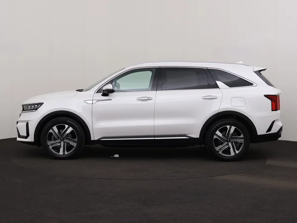 KIA Sorento (2024) — foto 12 van 31