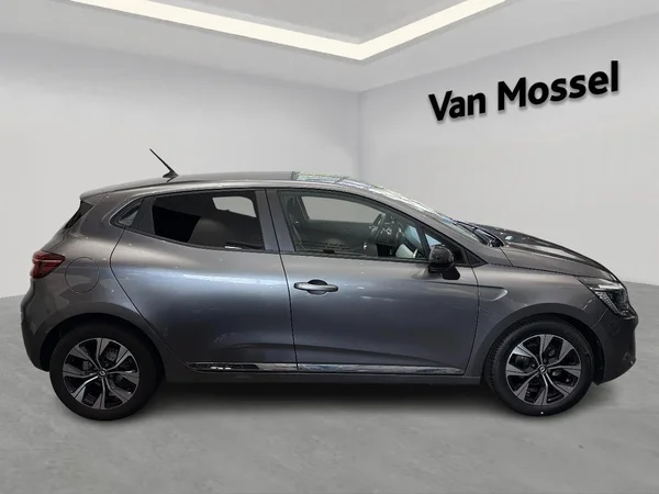 Renault Clio (2023) — foto 14 van 18