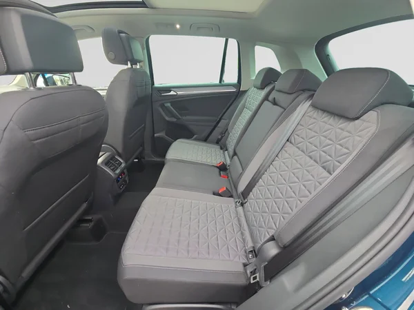 VOLKSWAGEN Tiguan (2024) — foto 20 van 23