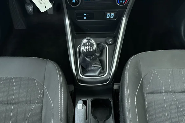 Ford Ecosport (2022) — foto 4 van 21
