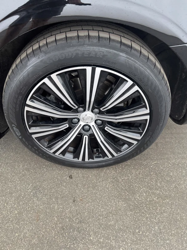 Volvo V90 PHEV (2021) — foto 39 van 45