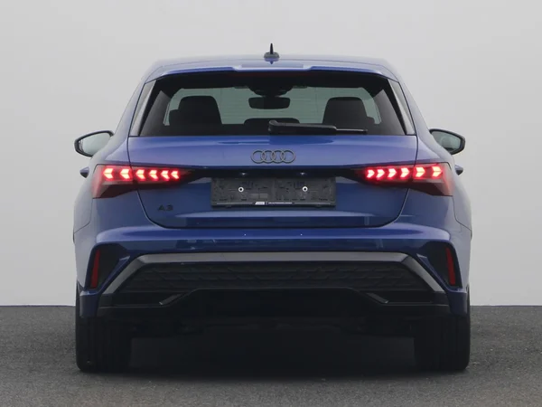 AUDI A3 Sportback (2025) — foto 21 van 24