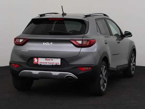 KIA Stonic (2024) — foto 20 van 26