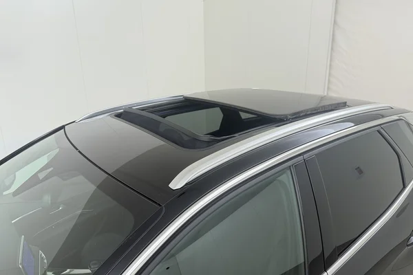 Peugeot 3008 (2019) — foto 10 van 24