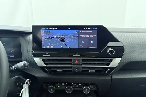 Citroen C4 (2025) — foto 3 van 17