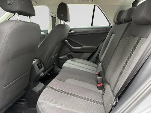 VOLKSWAGEN T-Roc (2023) — foto 10 van 24