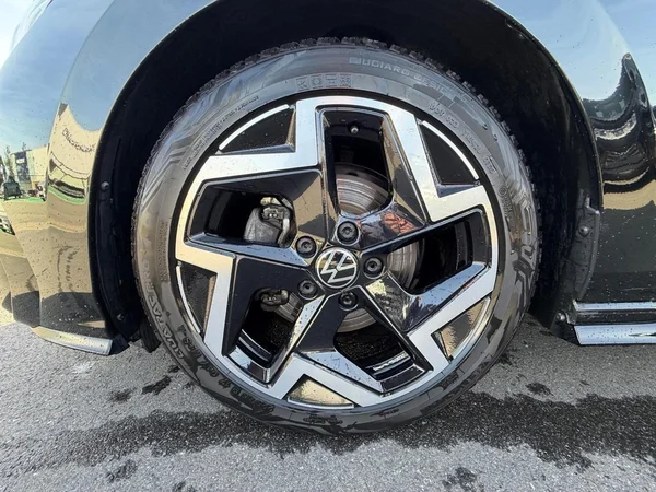 VOLKSWAGEN Golf VIII (2025) — foto 16 van 25