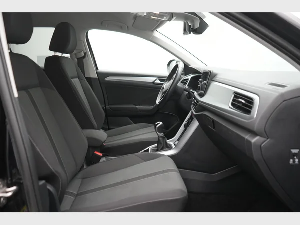 VOLKSWAGEN T-Roc (2023) — foto 13 van 32
