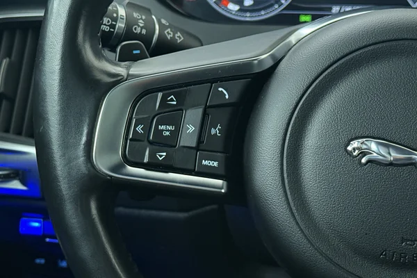 Jaguar E-Pace (2020) — foto 5 van 23