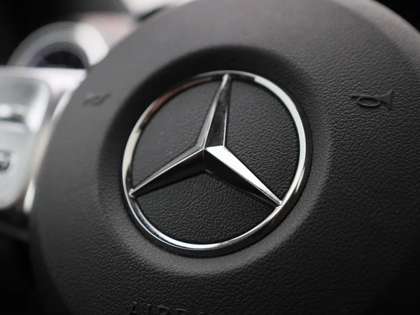 Mercedes-Benz EQA (2021) — foto 26 van 48