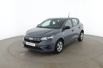 Dacia Sandero c0e1964a-cf12-4b4d-a2c9-9f5ead494f47