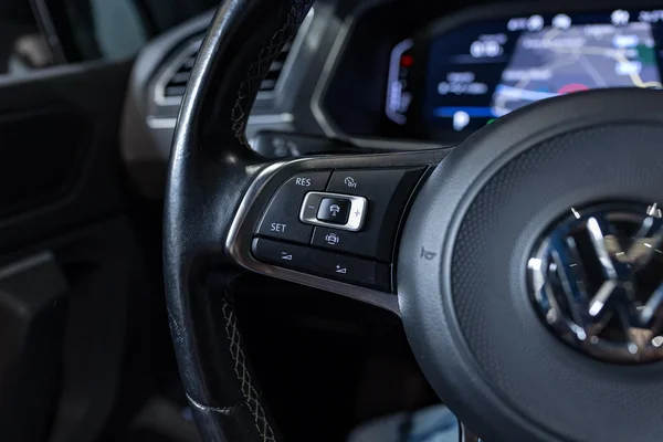 Volkswagen Tiguan (2020) — foto 7 van 43