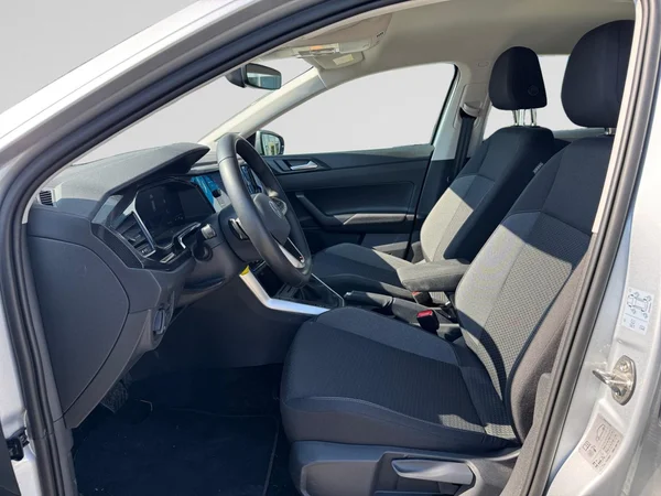 VOLKSWAGEN Polo (2026) — foto 2 van 24