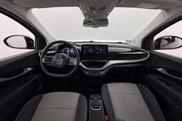 Fiat E-500 (2021) — foto 8 van 27