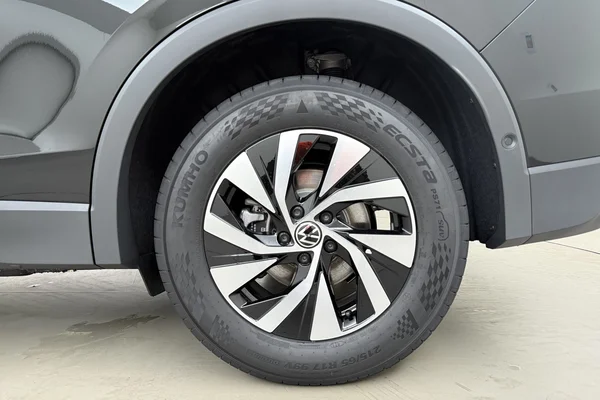 Volkswagen Tiguan (2026) — foto 16 van 19