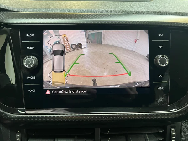 VOLKSWAGEN T-Cross (2020) — foto 3 van 20