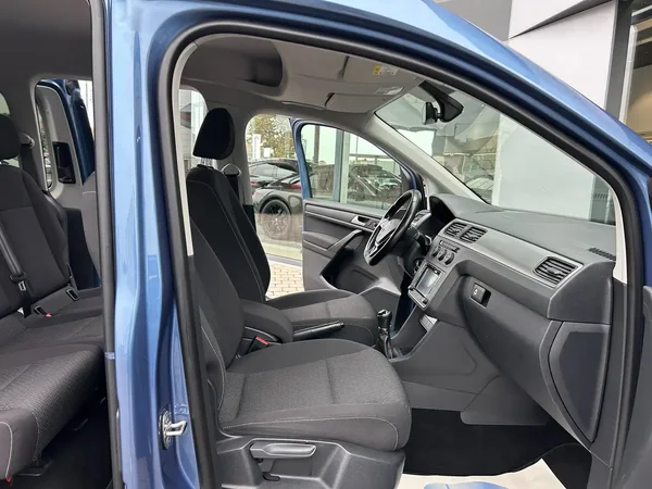 Volkswagen Caddy (2019) — foto 6 van 20