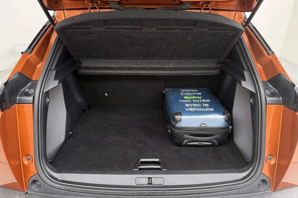 Peugeot 2008 (2020) — foto 18 van 37
