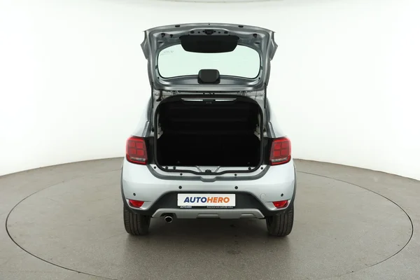 Dacia Sandero (2019) — foto 7 van 16