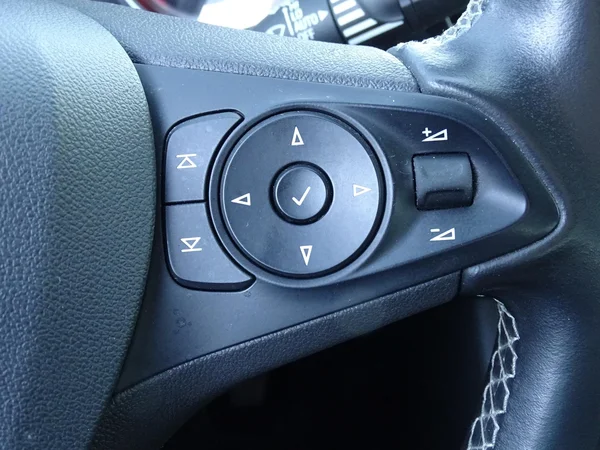 Opel Astra (2019) — foto 16 van 27