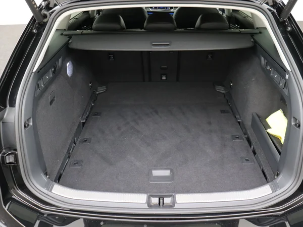 VOLKSWAGEN Passat SW (2025) — foto 6 van 19