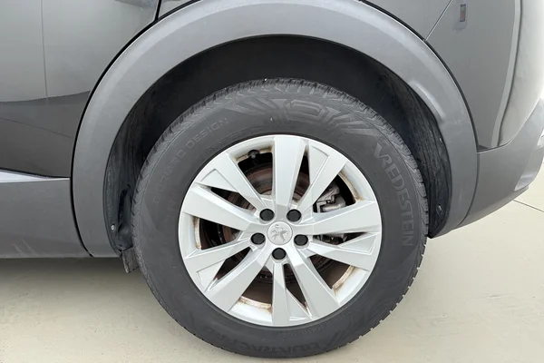 Peugeot 3008 (2019) — foto 20 van 23