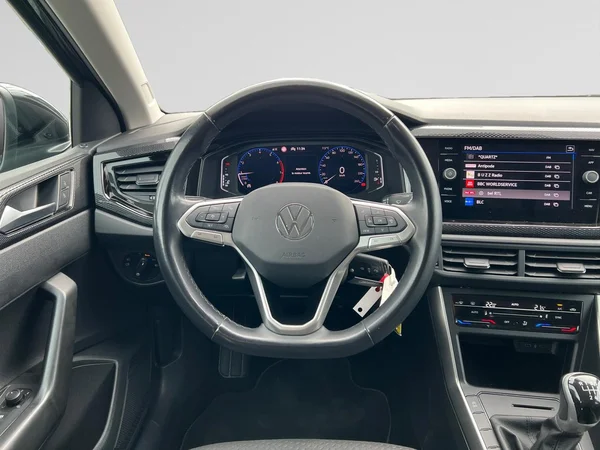 VOLKSWAGEN Taigo (2023) — foto 16 van 18
