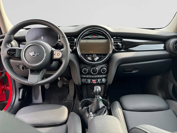 MINI Mini 5 Doors (F55 LCI II) (2022) — foto 2 van 24