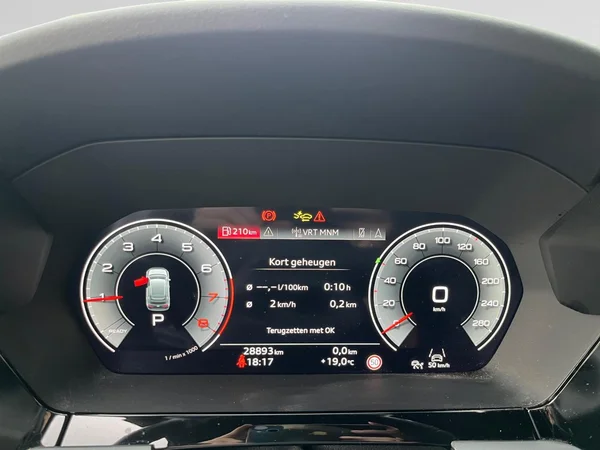 AUDI A3 Sportback (2024) — foto 7 van 21