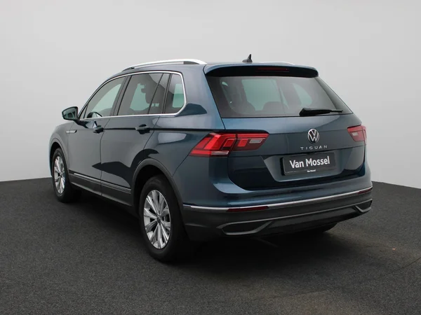 Volkswagen Tiguan (2022) — foto 12 van 41
