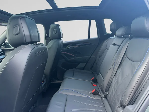VOLKSWAGEN Tiguan (2026) — foto 5 van 22