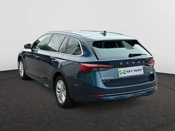 SKODA Octavia Combi (2024) — foto 18 van 24