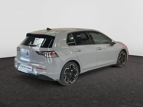 VOLKSWAGEN Golf VIII (2025) — foto 18 van 22