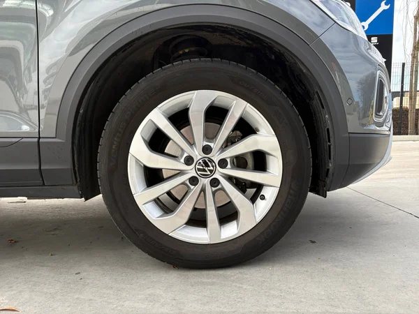 VOLKSWAGEN T-Roc (2025) — foto 21 van 24