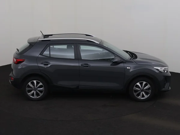 KIA Stonic (2022) — foto 19 van 23