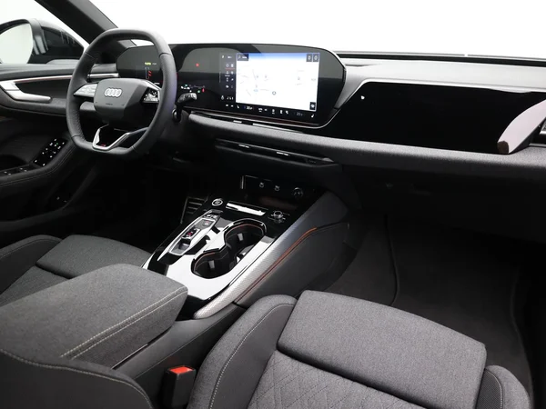 AUDI A5 Avant e-hybrid (PHEV) (2025) — foto 17 van 23