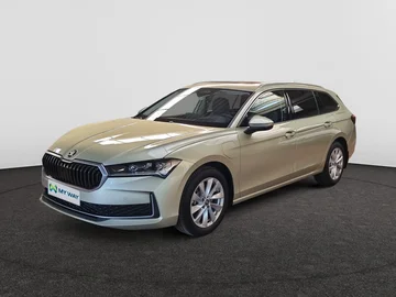 SKODA Superb Combi PHEV (2025)