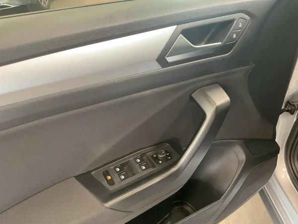 VOLKSWAGEN T-Roc (2022) — foto 7 van 22