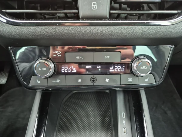 SKODA Kamiq (2025) — foto 14 van 21