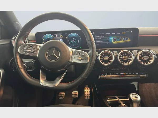 Mercedes-Benz A 180 (2022) — foto 3 van 26