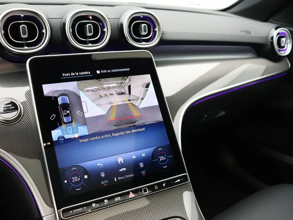 Mercedes-Benz C-Klasse (2025) — foto 5 van 24