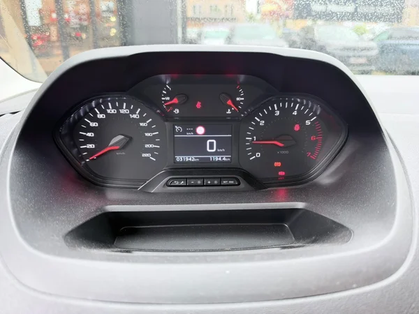 Peugeot Rifter (2023) — foto 2 van 16