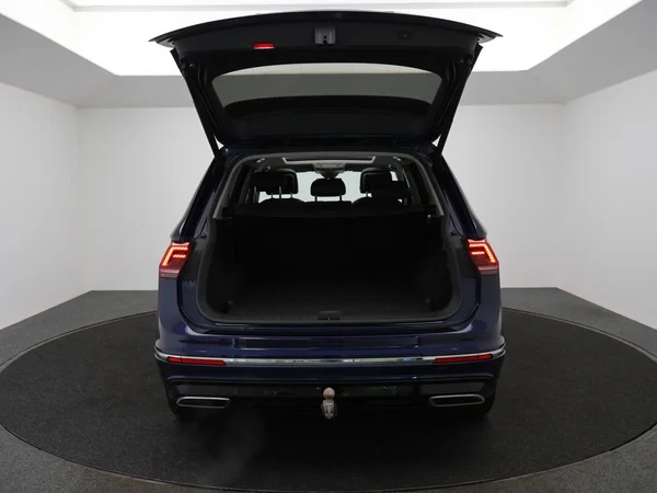 VOLKSWAGEN Tiguan Allspace (2021) — foto 25 van 31